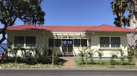 red roof house lahaina